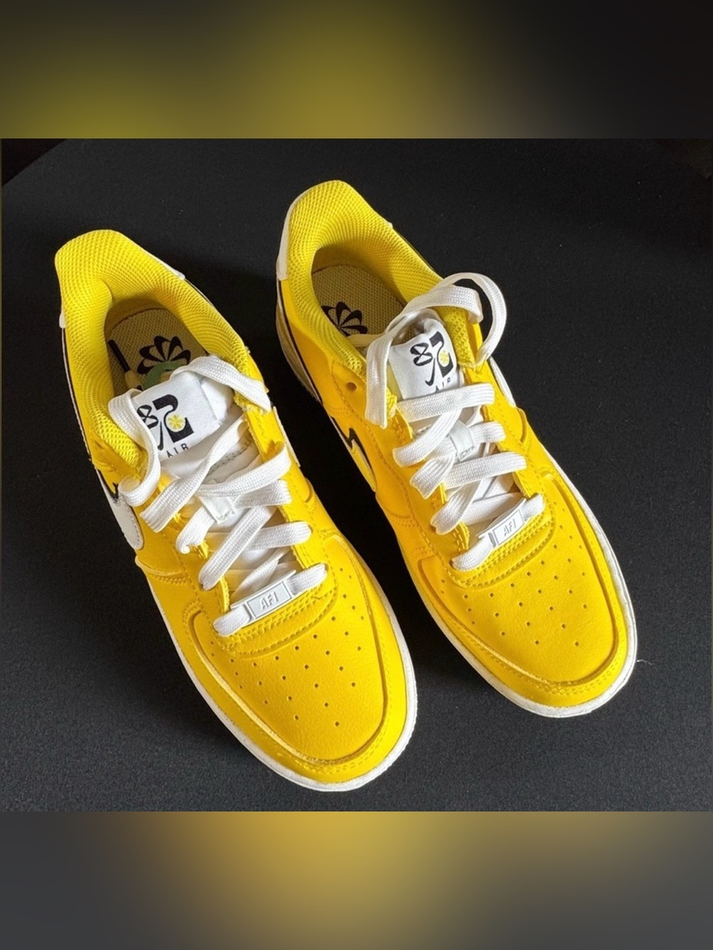 Nike Force 1 Lv8 '82 Women Sneakers - Yellow/white